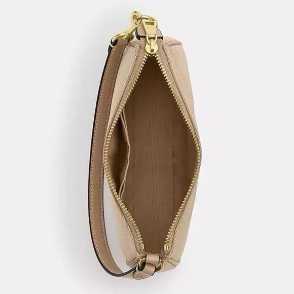 NWT Coach Nolita 19 With Horse And Carriage Im/Dark Natural Multi CAQ18 - Picture 10 of 11